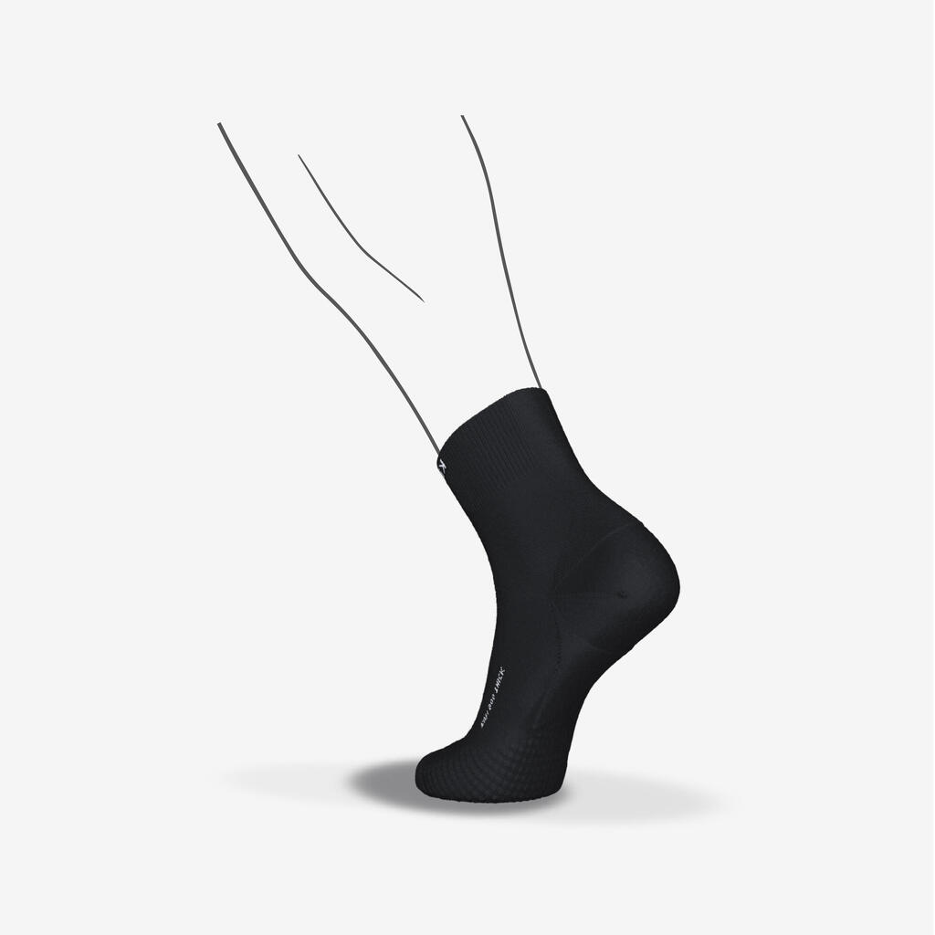 Calcetines de running gruesos de altura media blancos Kiprun Run 900