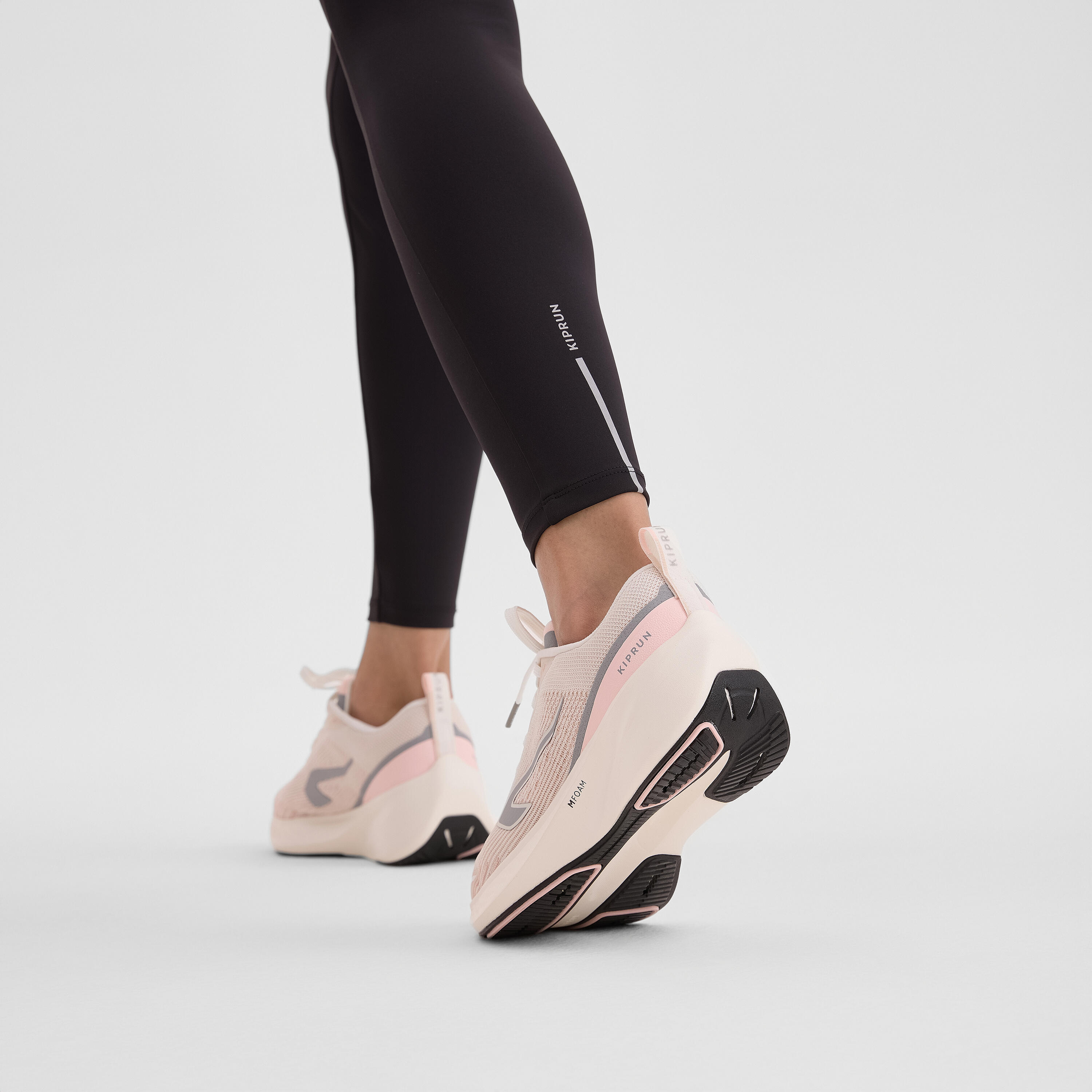 Women's running shoes, Kiprun
Cushion 500 - Beige/Pink 9/9