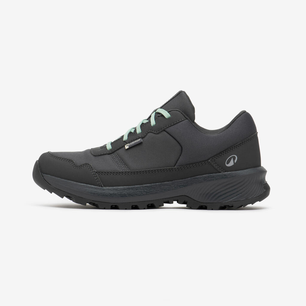 Chaussure de randonnée basse imperméable femme, NH100 gris