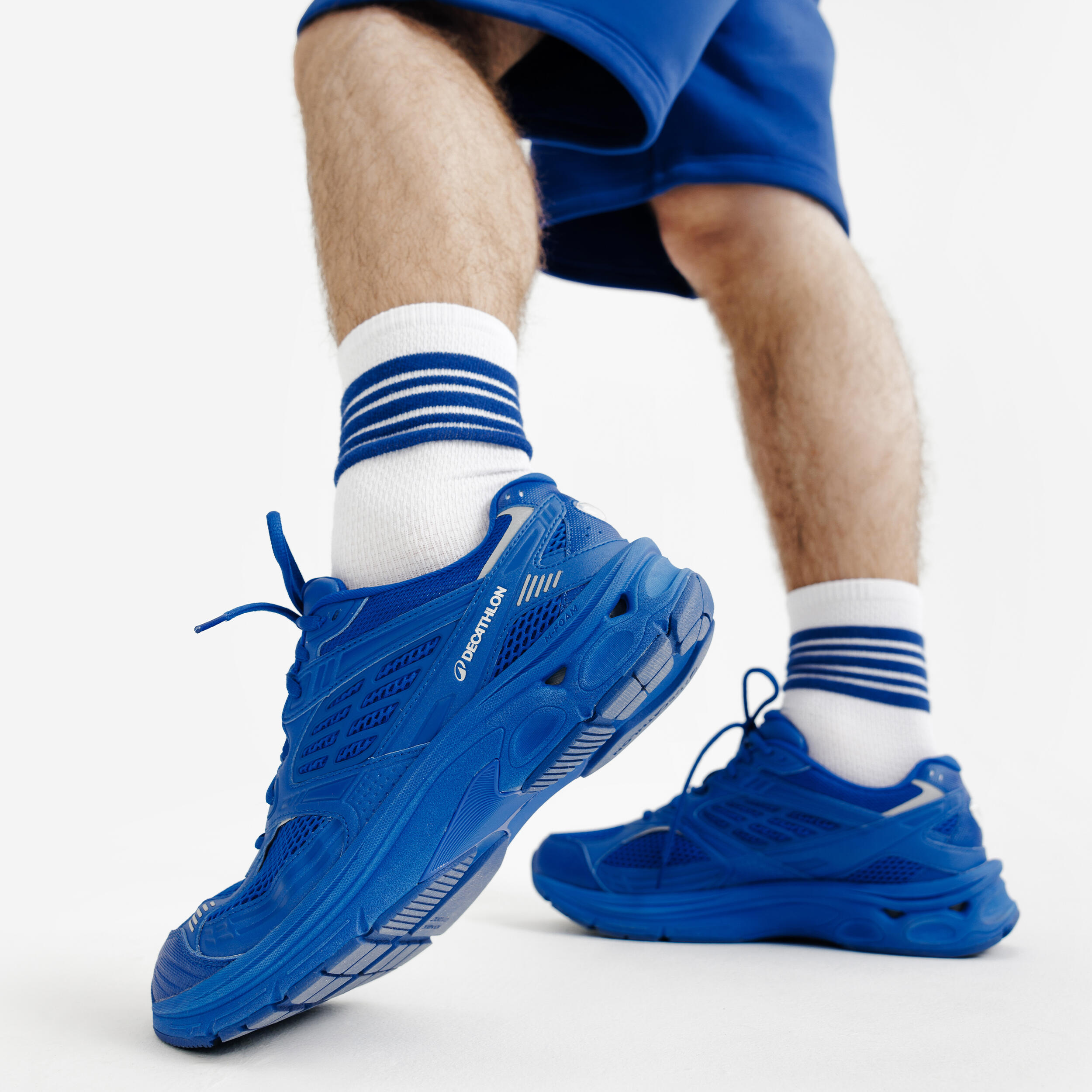 Mid-calf socks, blue and white, pack of