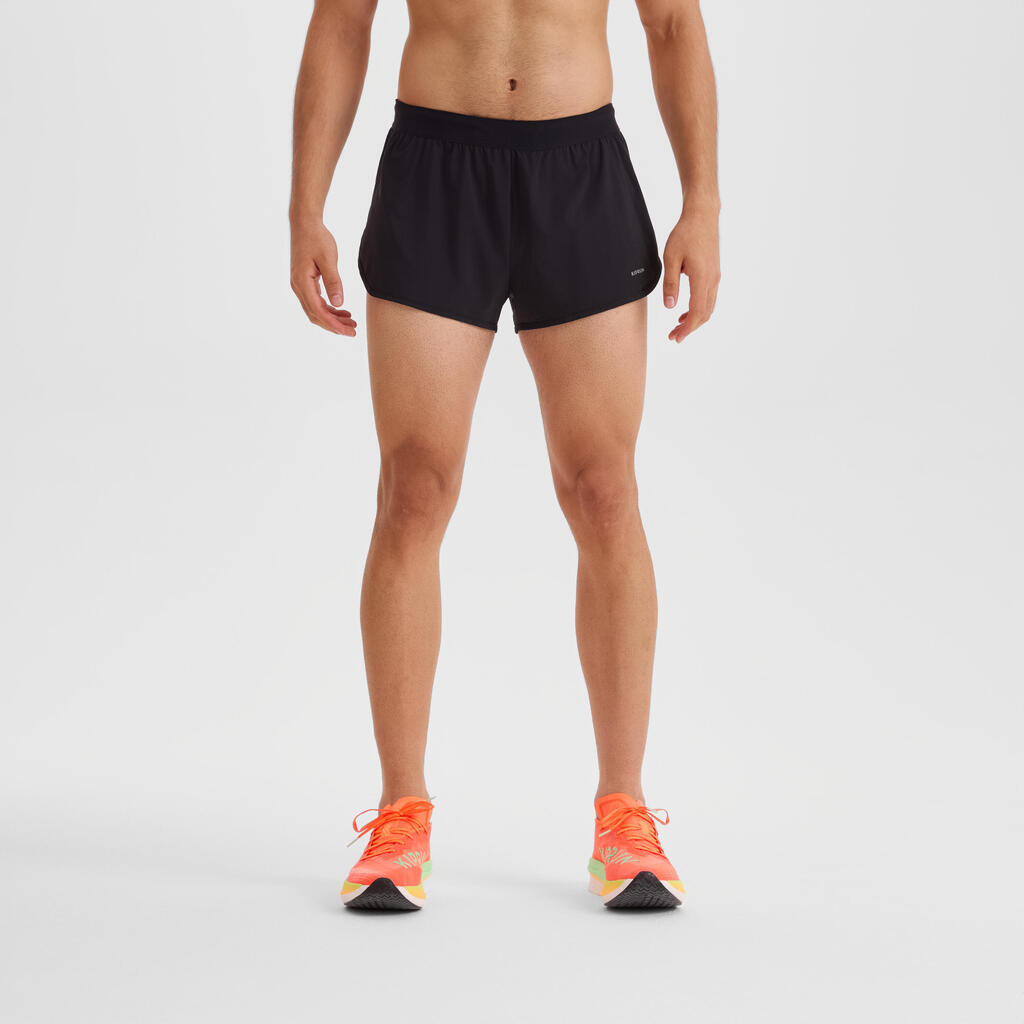 Ανδρικό σορτς τρεξίματος KIPRUN Run 500 Comfort Split - Μαύρο