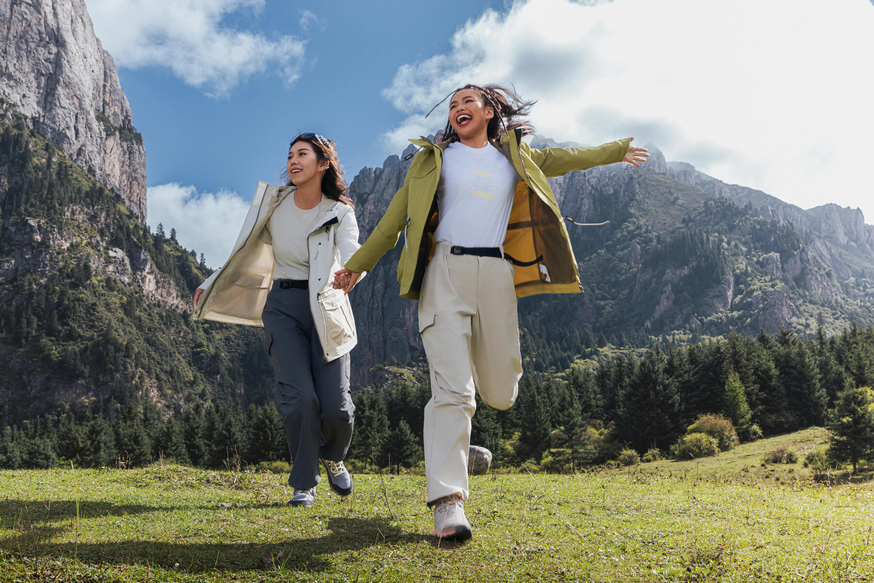 Cum să aleg încălțămintea pentru activități sportive în natură?  