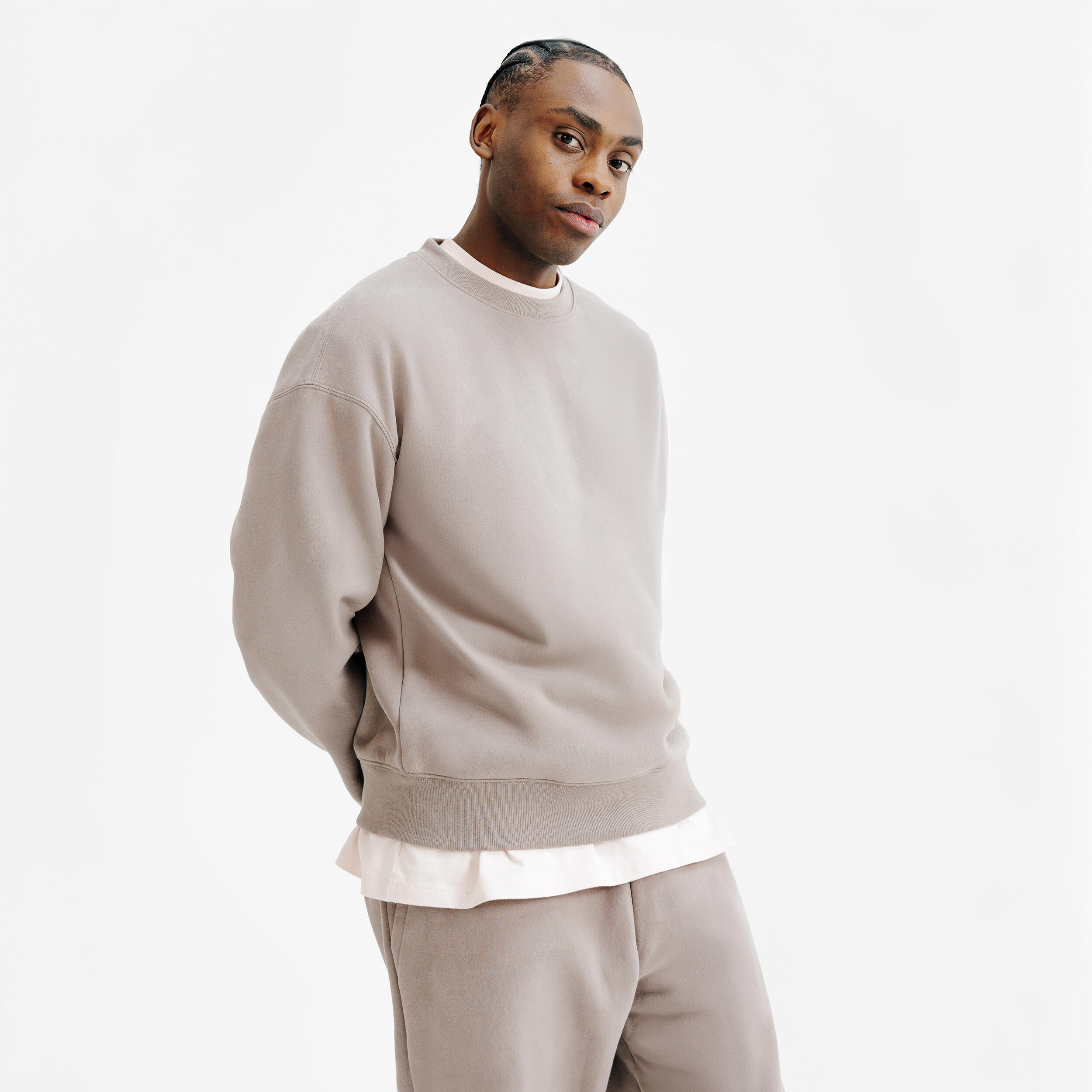 DECATHLON Pánsky sveter crew neck oversized hnedý L