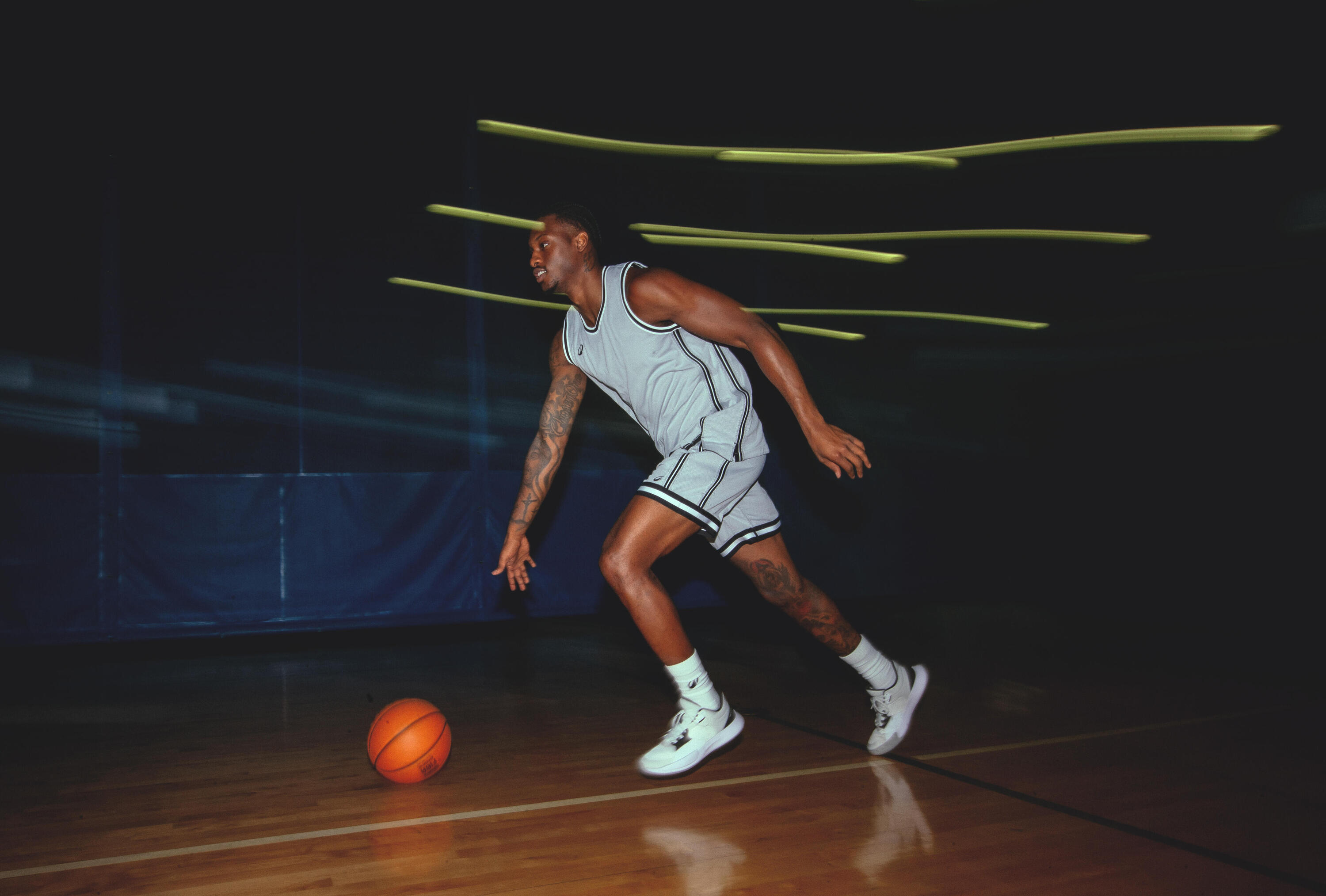 Maillot de Basketball sans manche réversible Adulte - TKR-500 noir blanc 12/15