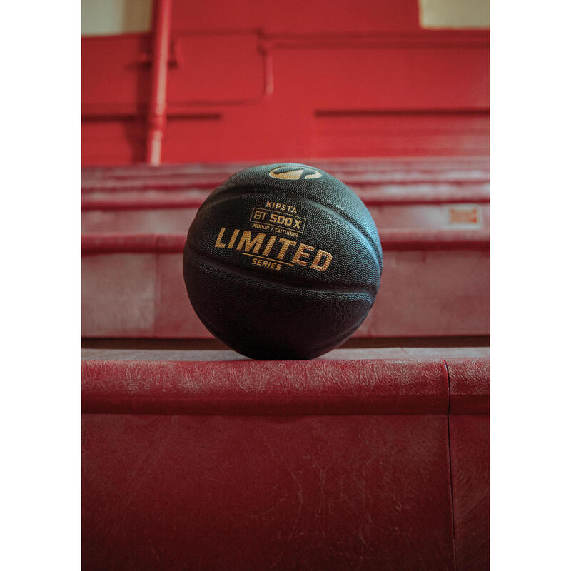 Ballon de basket bt500 grip taille 7 - noir or