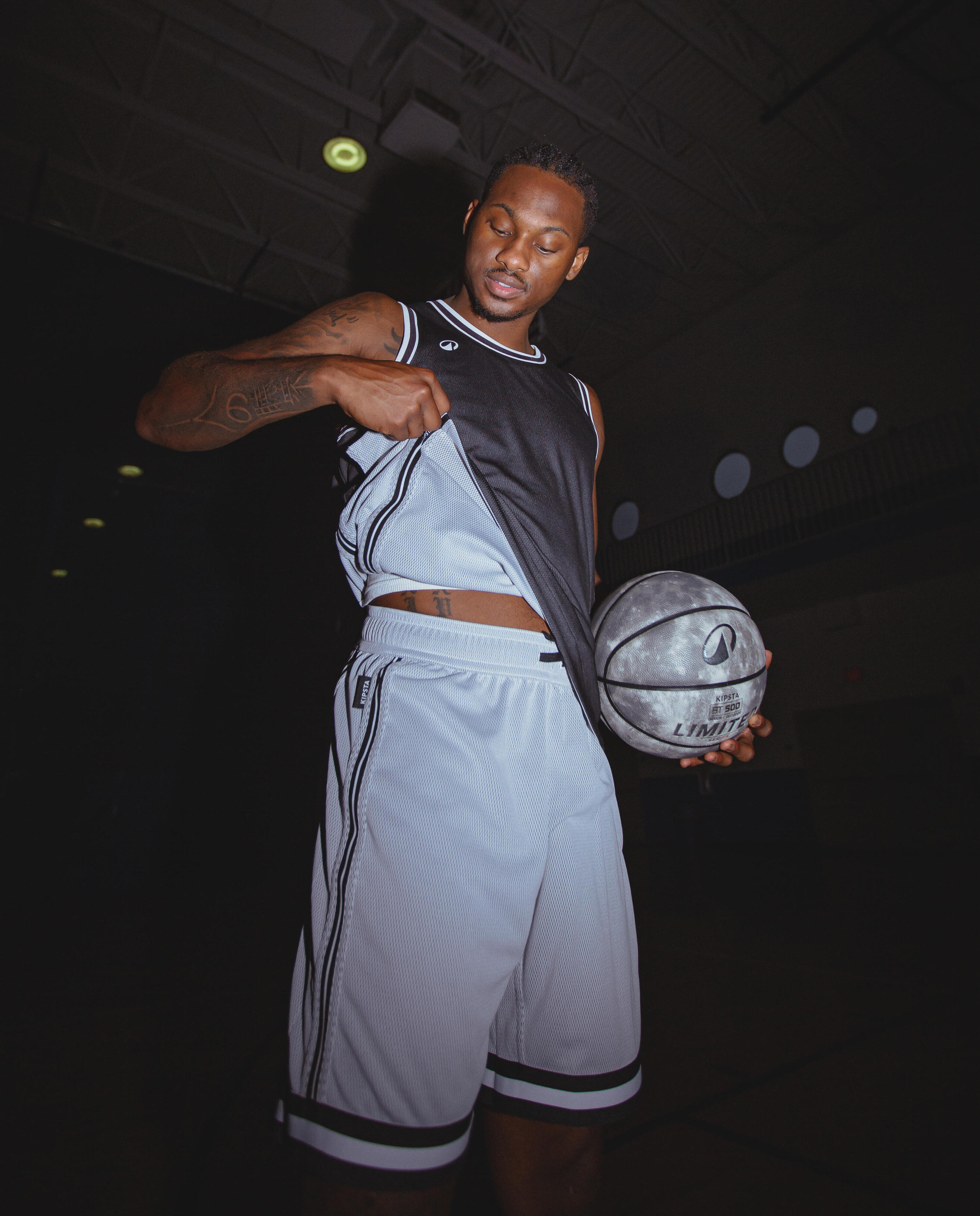 Maillot de Basketball sans manche réversible Adulte - TKR-500 noir blanc 9/15