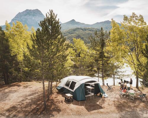 sphere media background sample