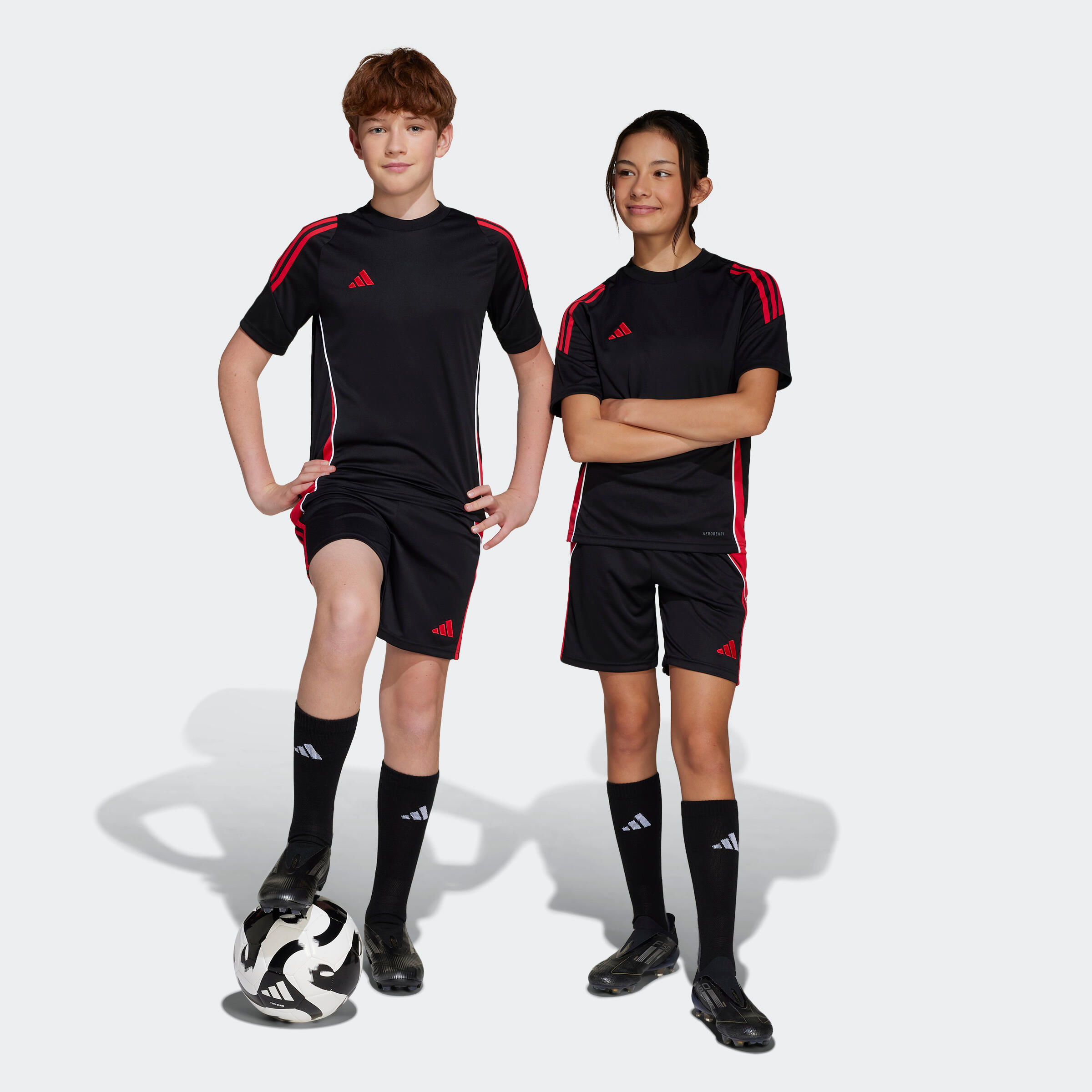 Pantaloncini calcio bambino ADIDAS TIRO 24 nero-rosso 2/7