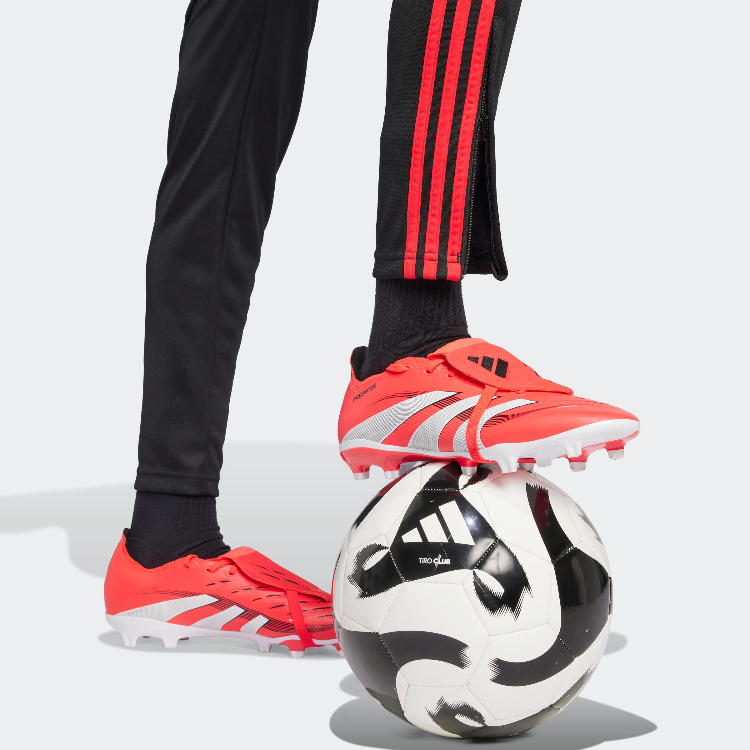 Gebraucht - Kinder Fußball Nockenschuhe FG/MG - ADIDAS Predator League Fold-O... 2/11