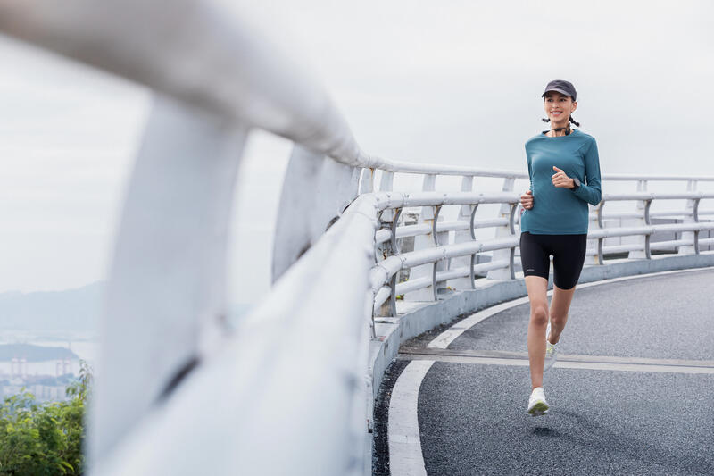 CUM SĂ ALEGI ȘORTUL SAU COLANȚII DE ALERGARE