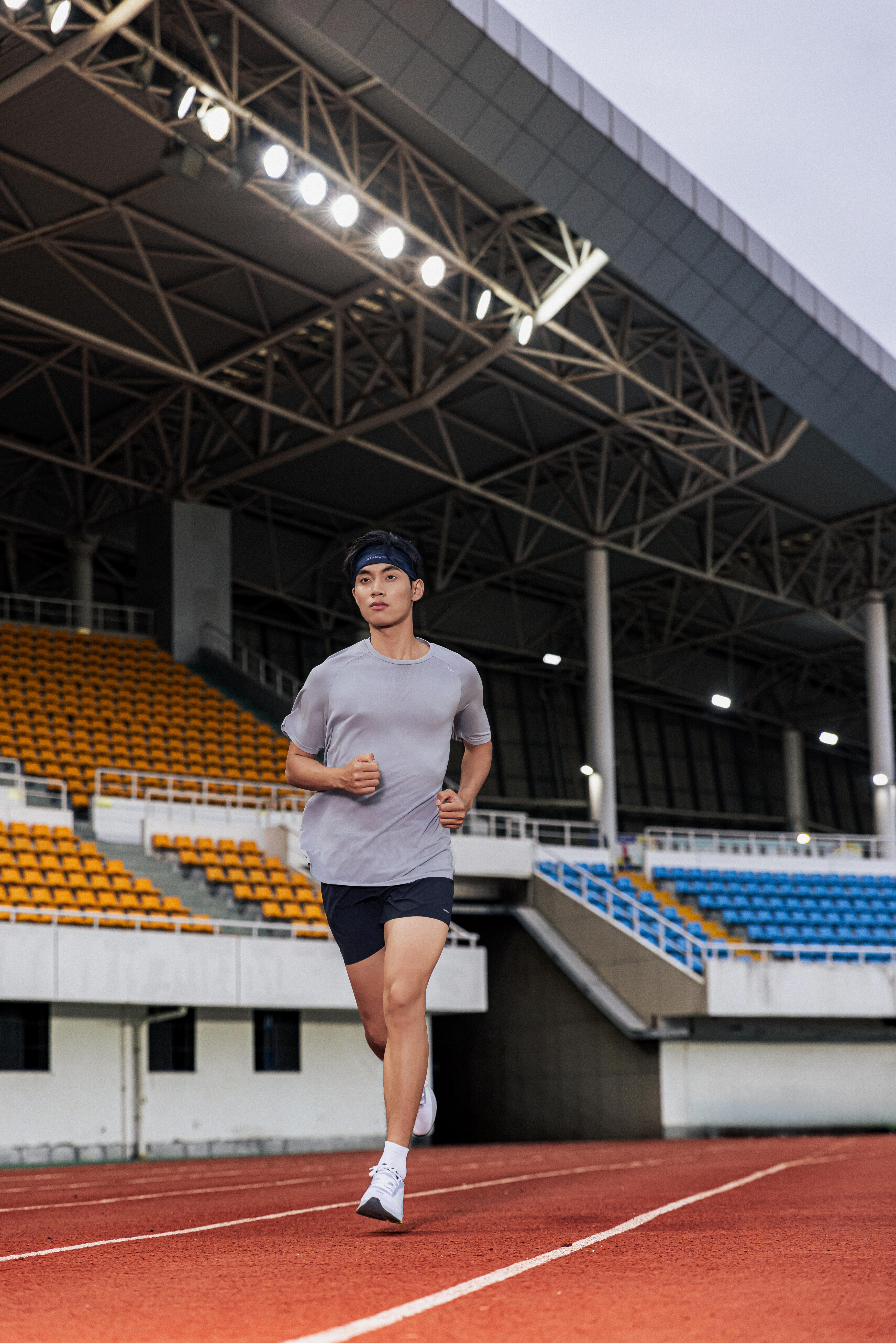KIPRUN (キプラン) ランニング メンズ Tシャツ シームレス Run 500
