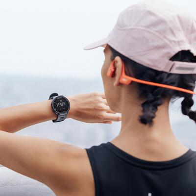 Smartwatch & Headphones