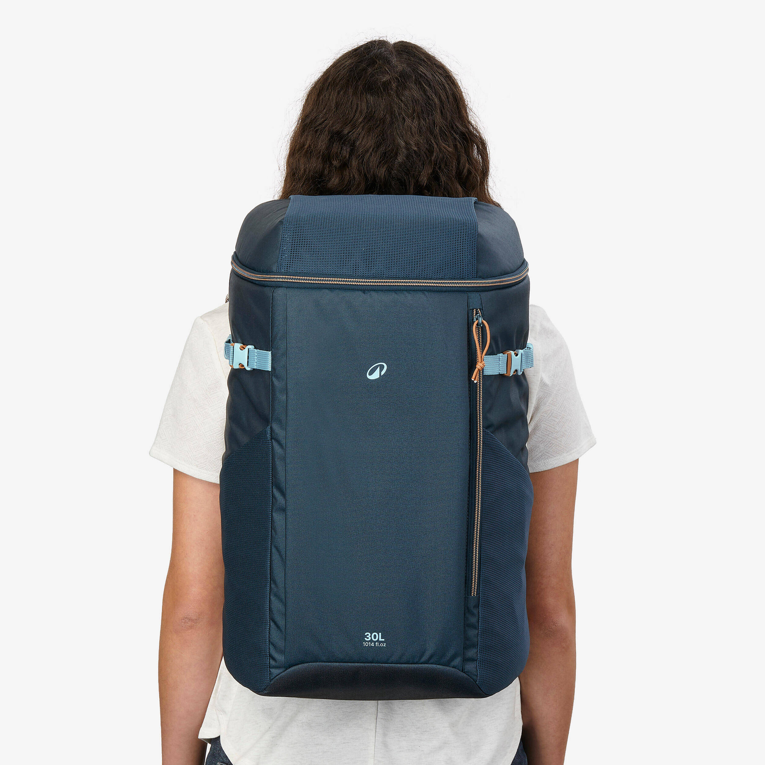 30 L Cooler Backpack 100 - compact and insulated -  3