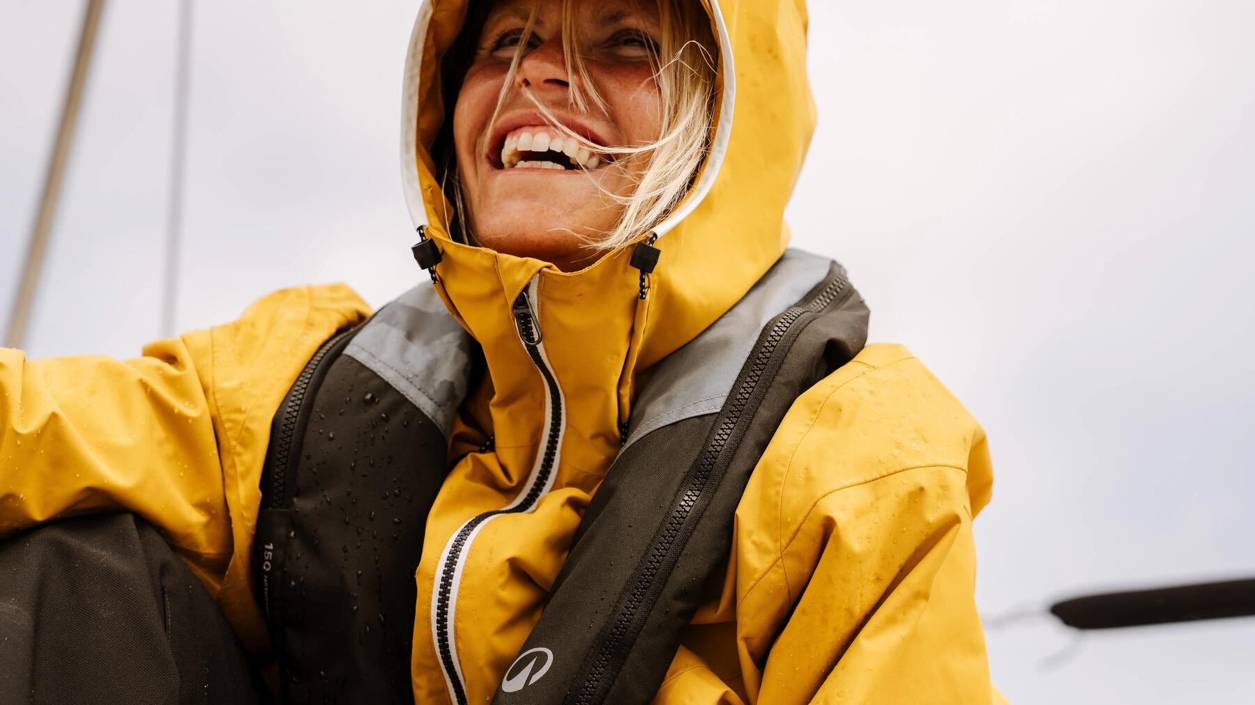 Come scegliere il giusto abbigliamento da vela?