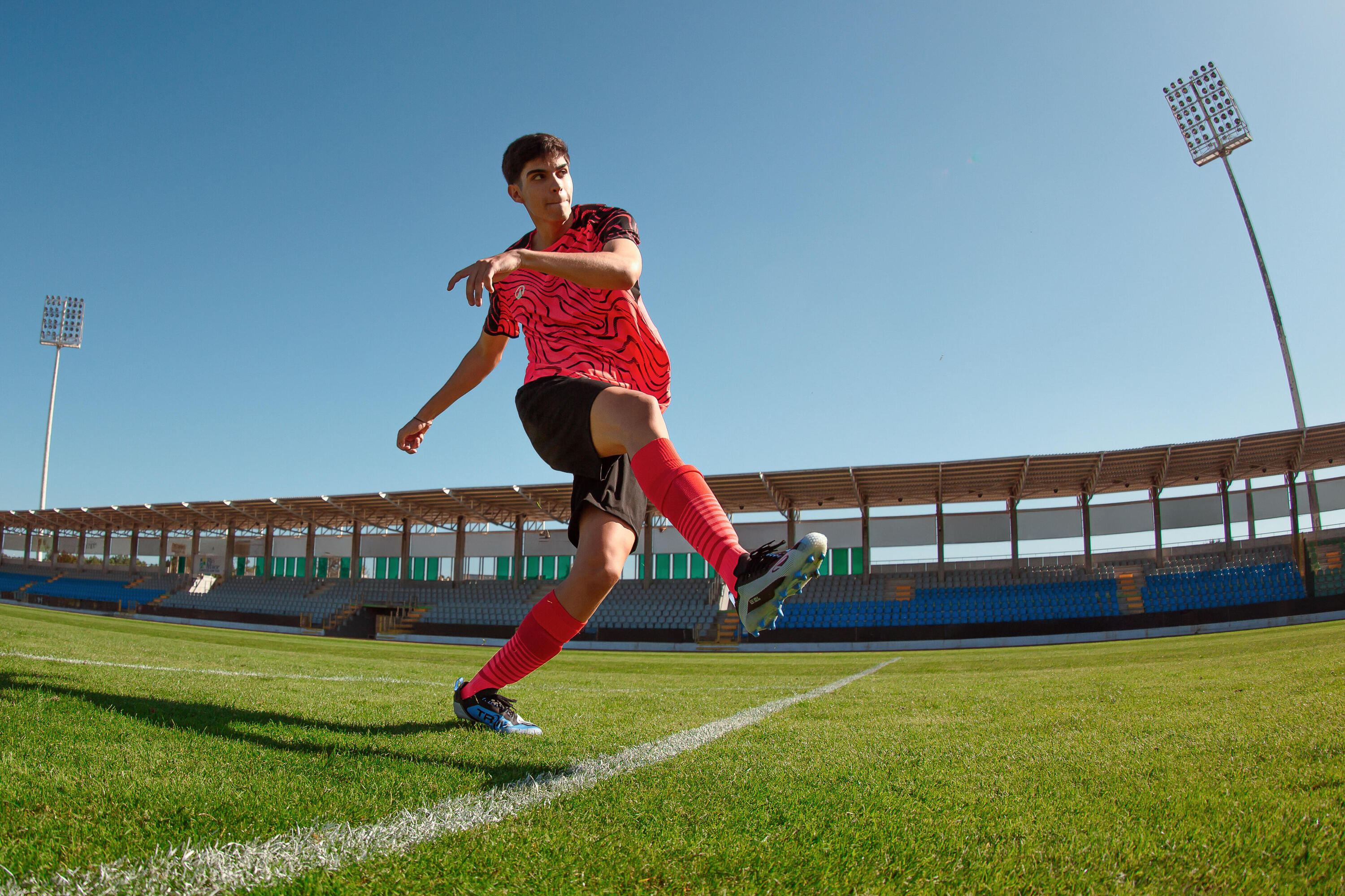 Short-Sleeved Football Shirt Viralto Wave - Neon Pink & Black 11/11