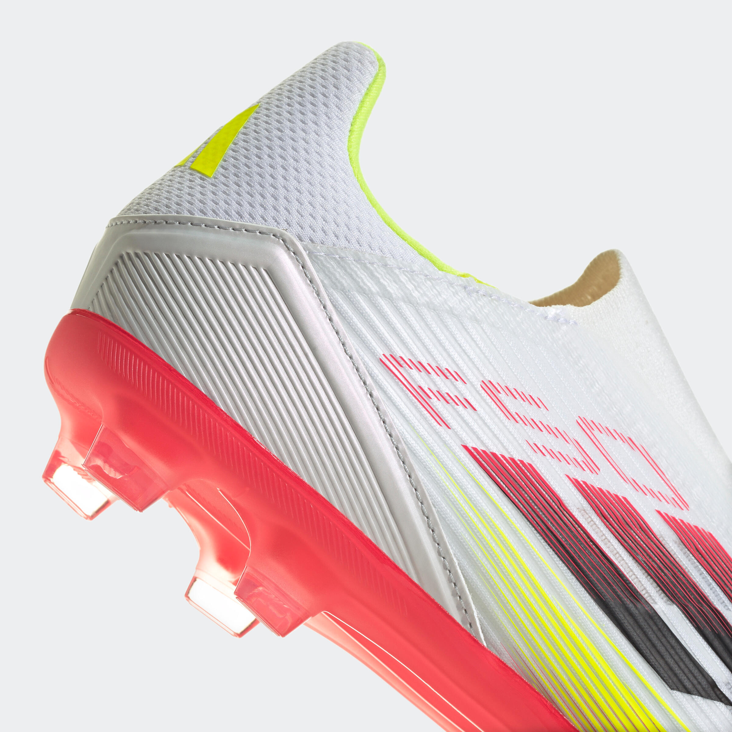 Buty piłkarskie ADIDAS F50 League Laceless FG/MG 4/6