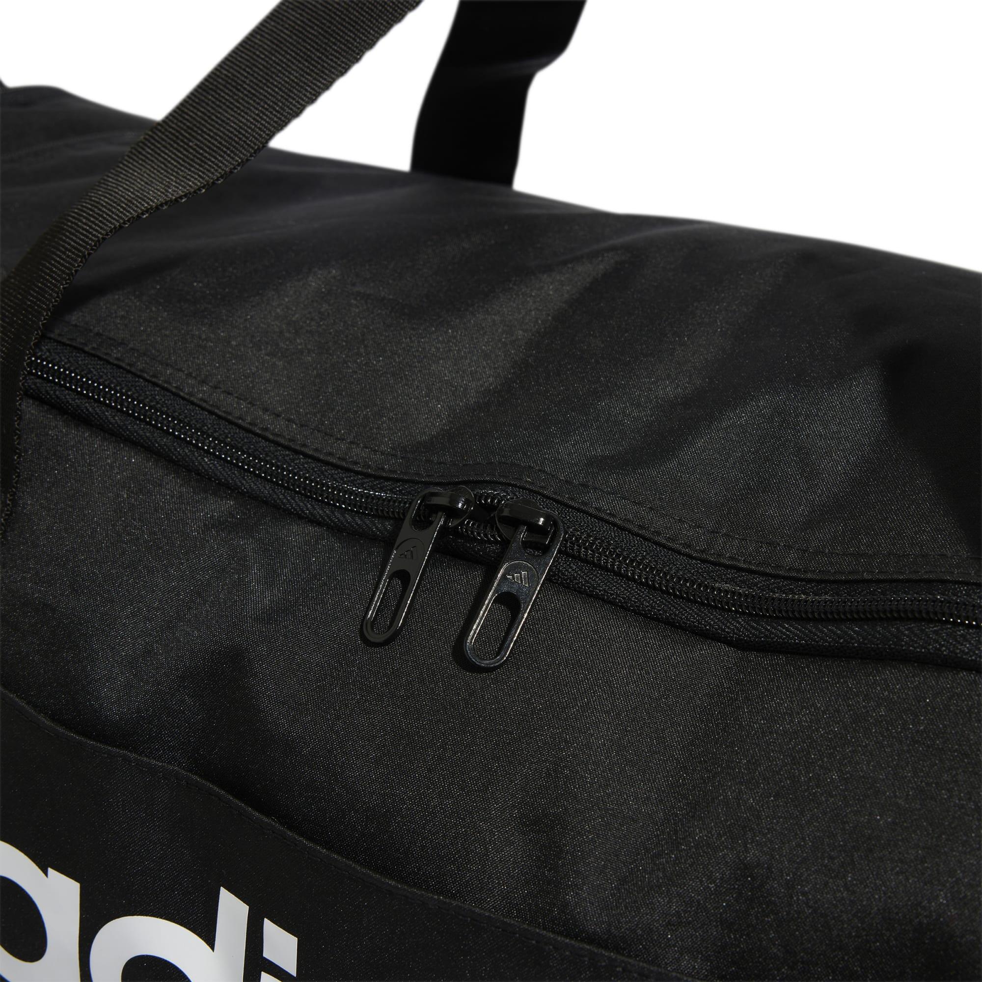 linear medium duffel suitcase