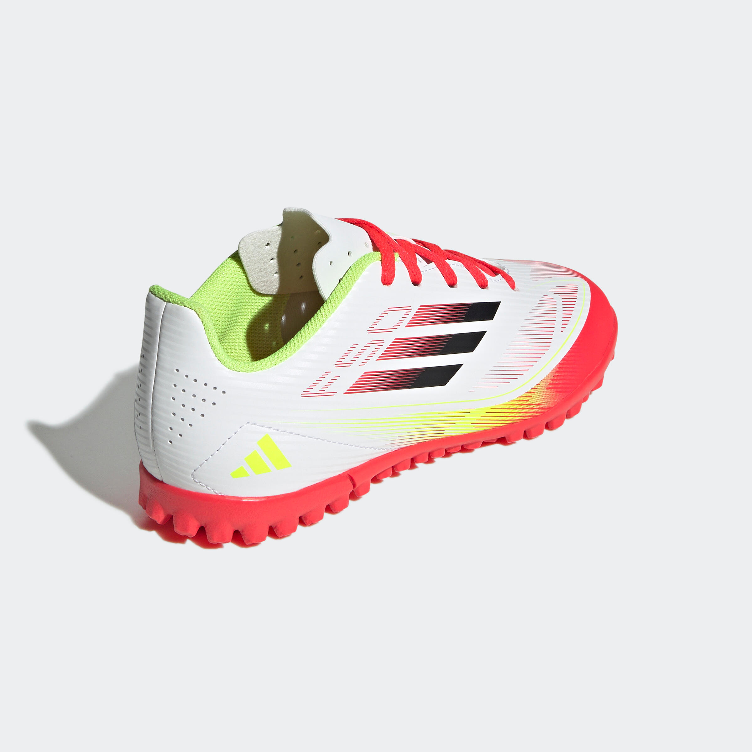 Chaussure F50 Turf Enfant Blanche 7/8
