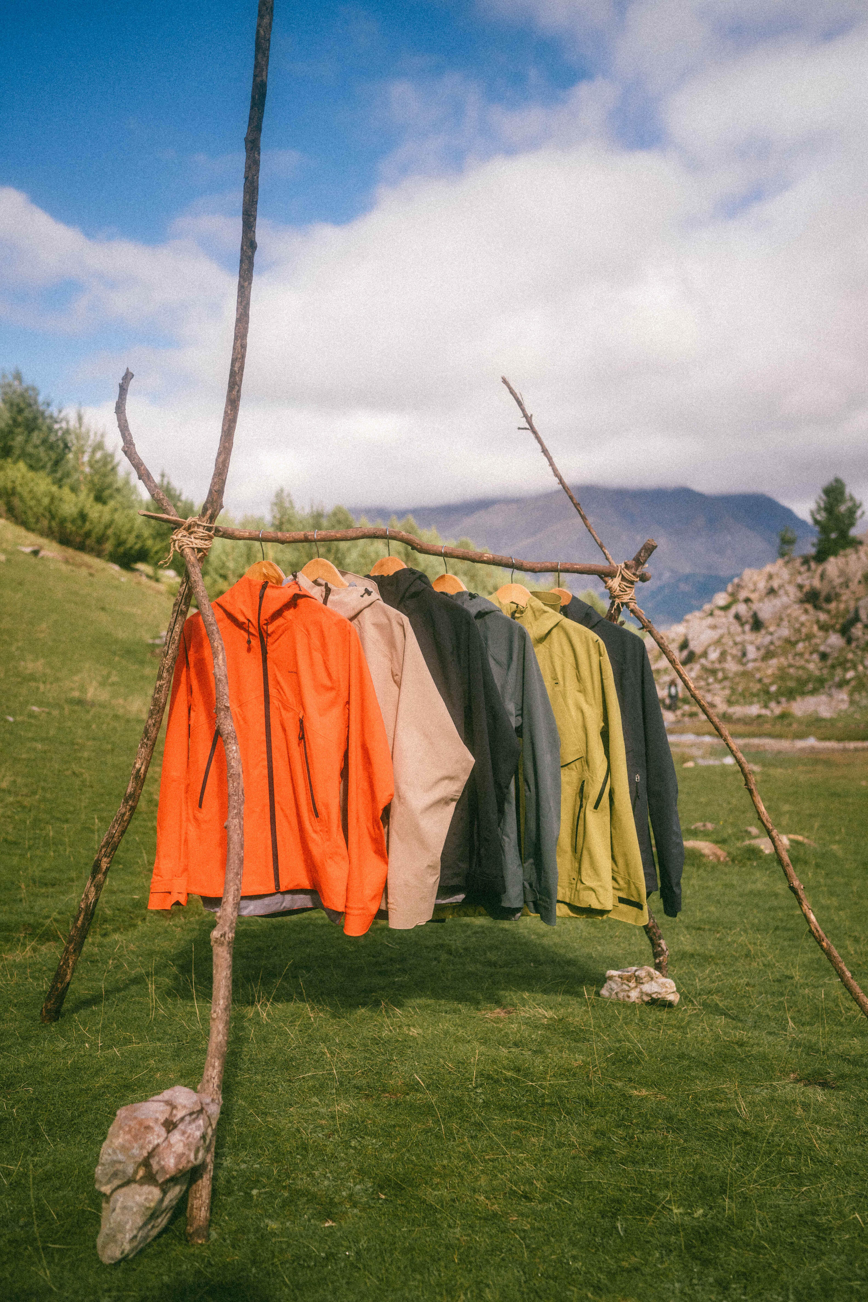 Veste de randonnée imperméable et légère homme, MH900 kaki 15/23