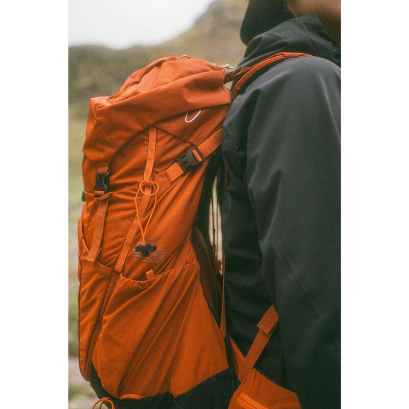 Sac à dos de randonnée 38L, MH500 marron