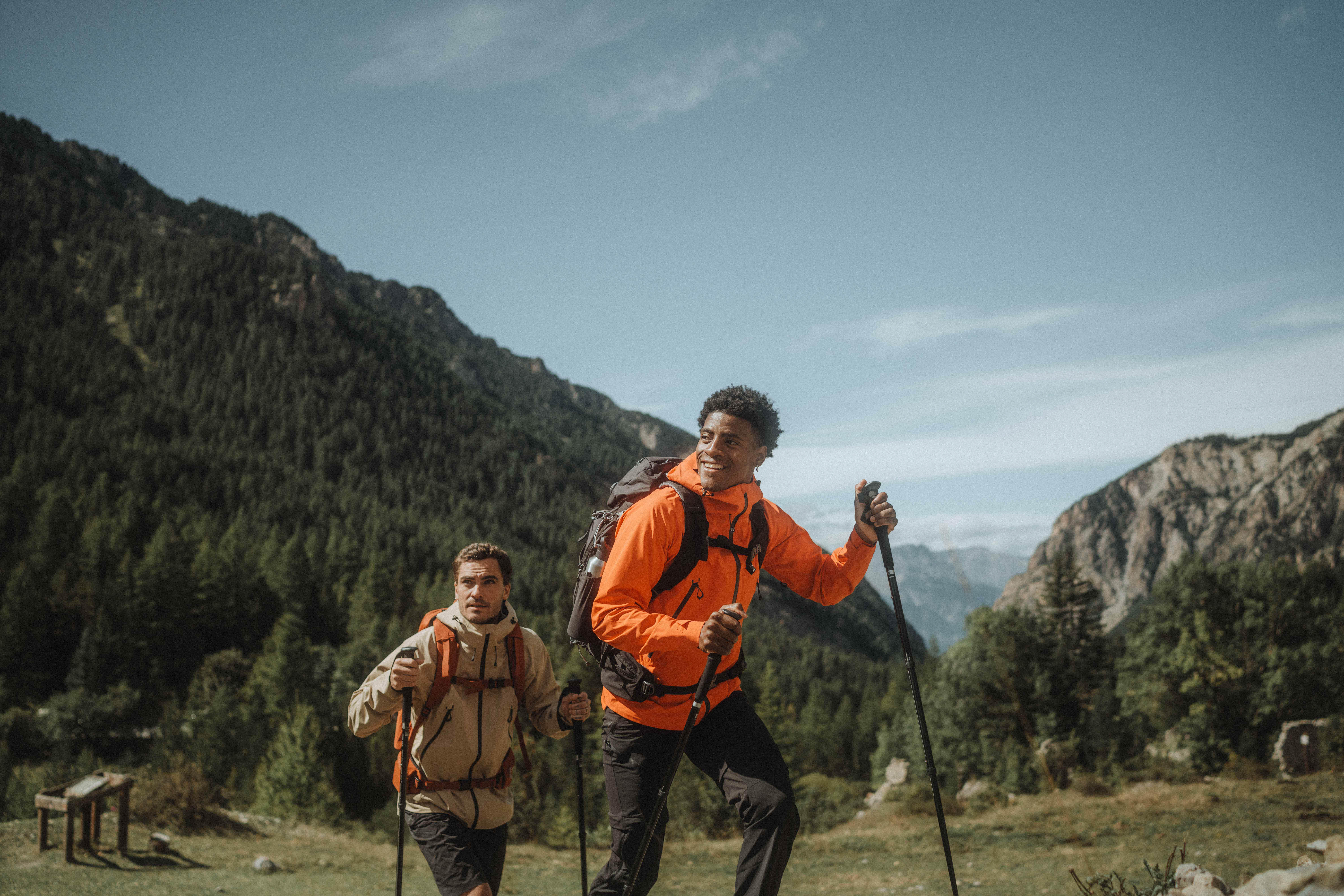 Men's Long Hiking Shorts, MH 500 - QUECHUA