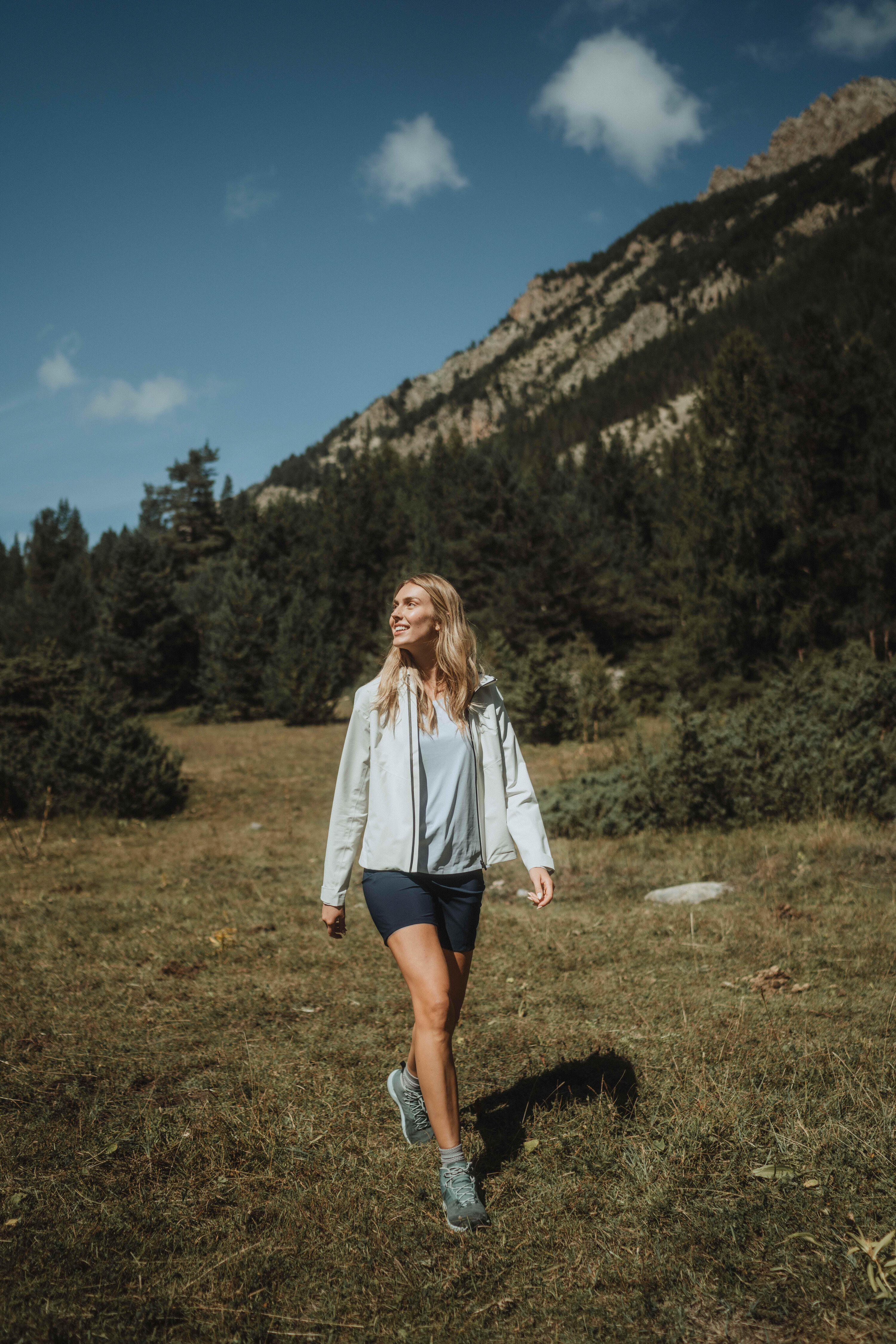 Manteau de randonnée imperméable femme, MH 100 10/12