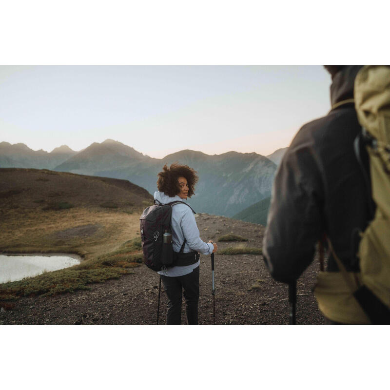Dámská turistická nepromokavá bunda MH 900 