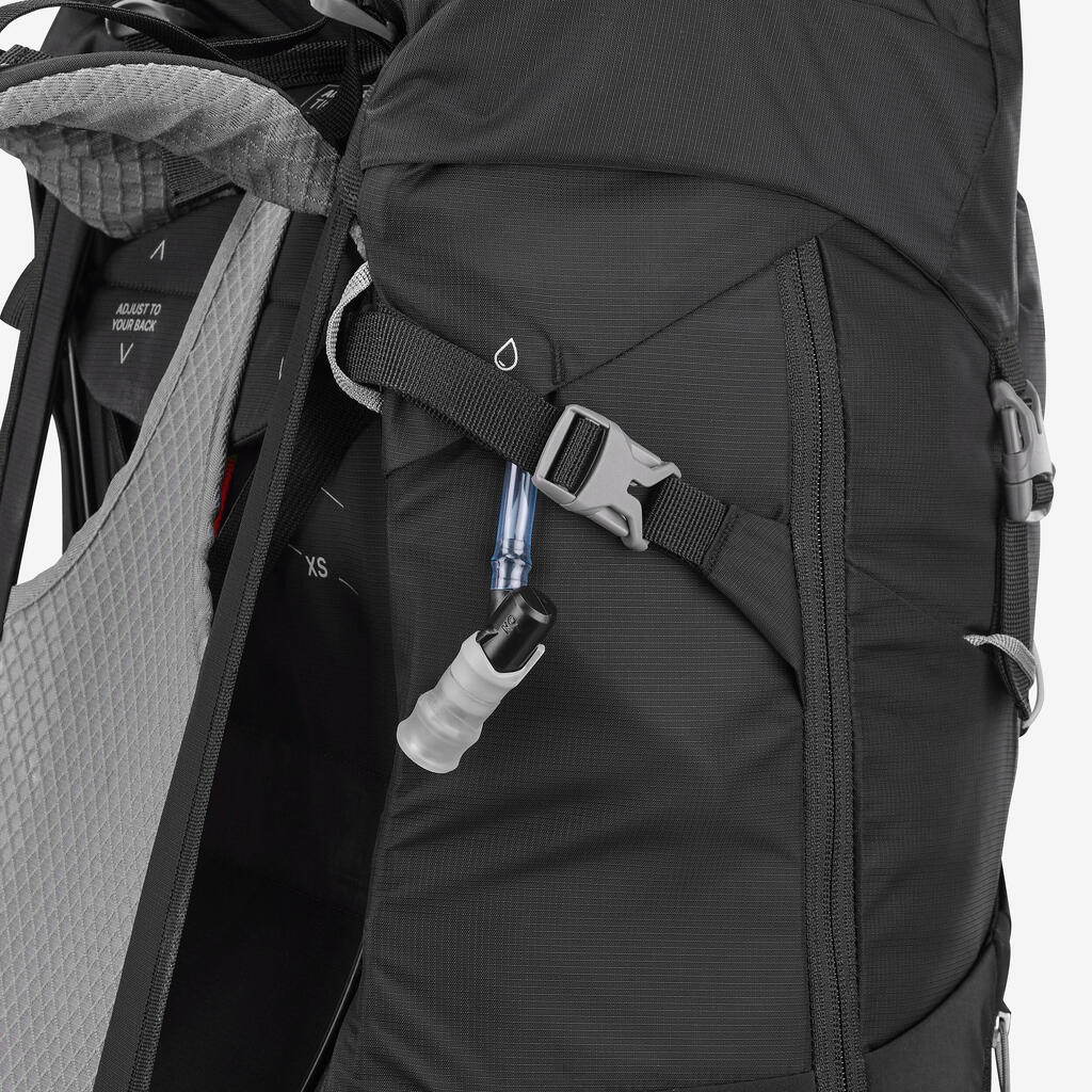 Mochila de senderismo de montaña de 38 L café MH500