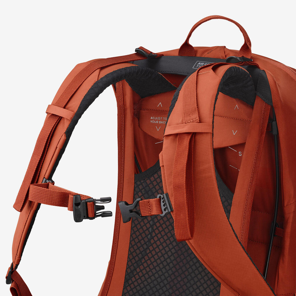 Ranac za planinarenje MH500 zapremine 25 L - ljubičasti