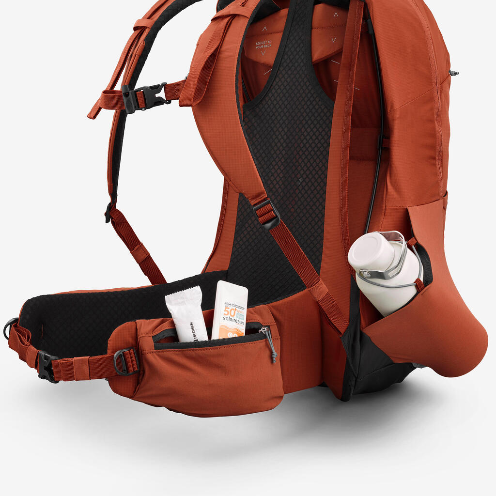 Ranac za planinarenje MH500 zapremine 25 L - ljubičasti