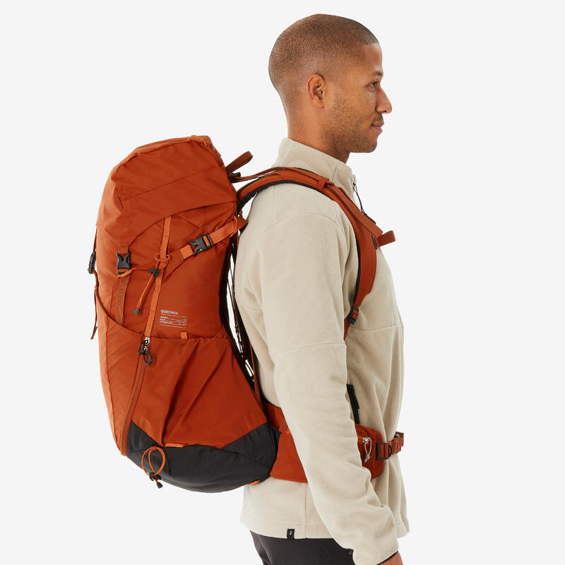 Sac à dos de randonnée 38L, MH500 marron