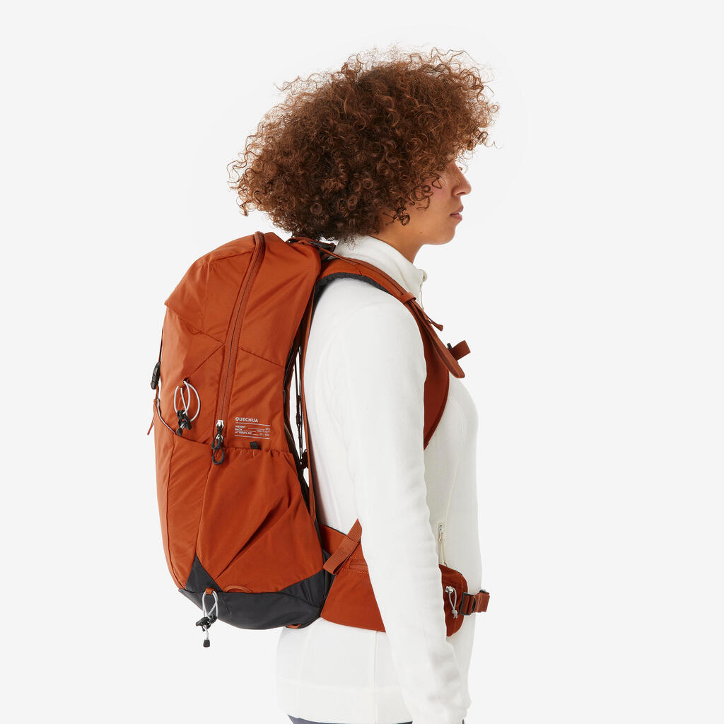 Ranac za planinarenje MH500 zapremine 25 L - ljubičasti