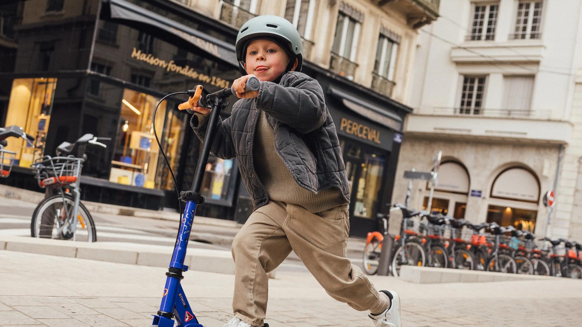 Quel casque trottinette enfant choisir 