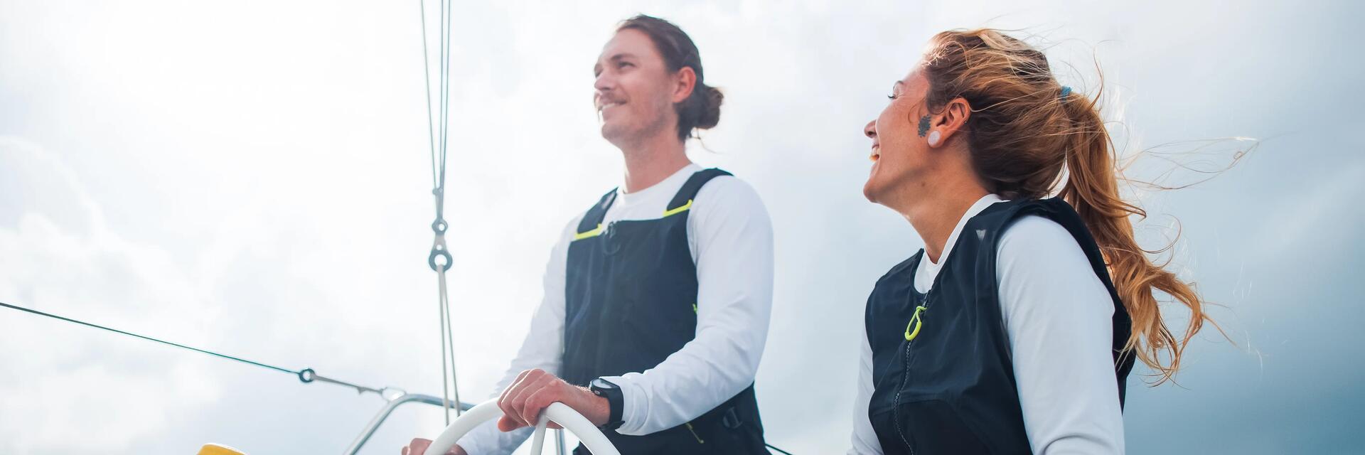 COMMENT CHOISIR UNE VESTE DE QUART ET SALOPETTE DE VOILE ?