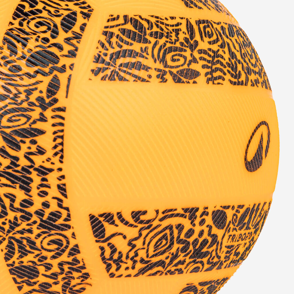 Large grippy pool ball - poly mint
