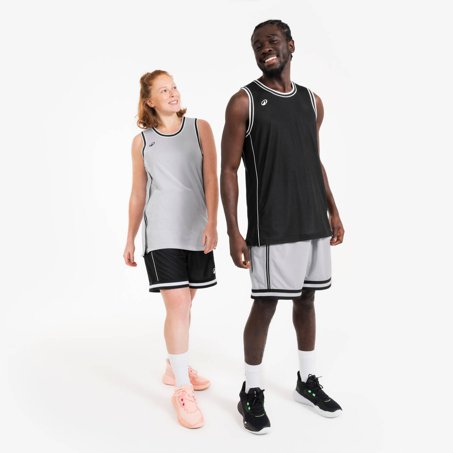 Adult Reversible Sleeveless Basketball Shirt TKR-500 - Black/White