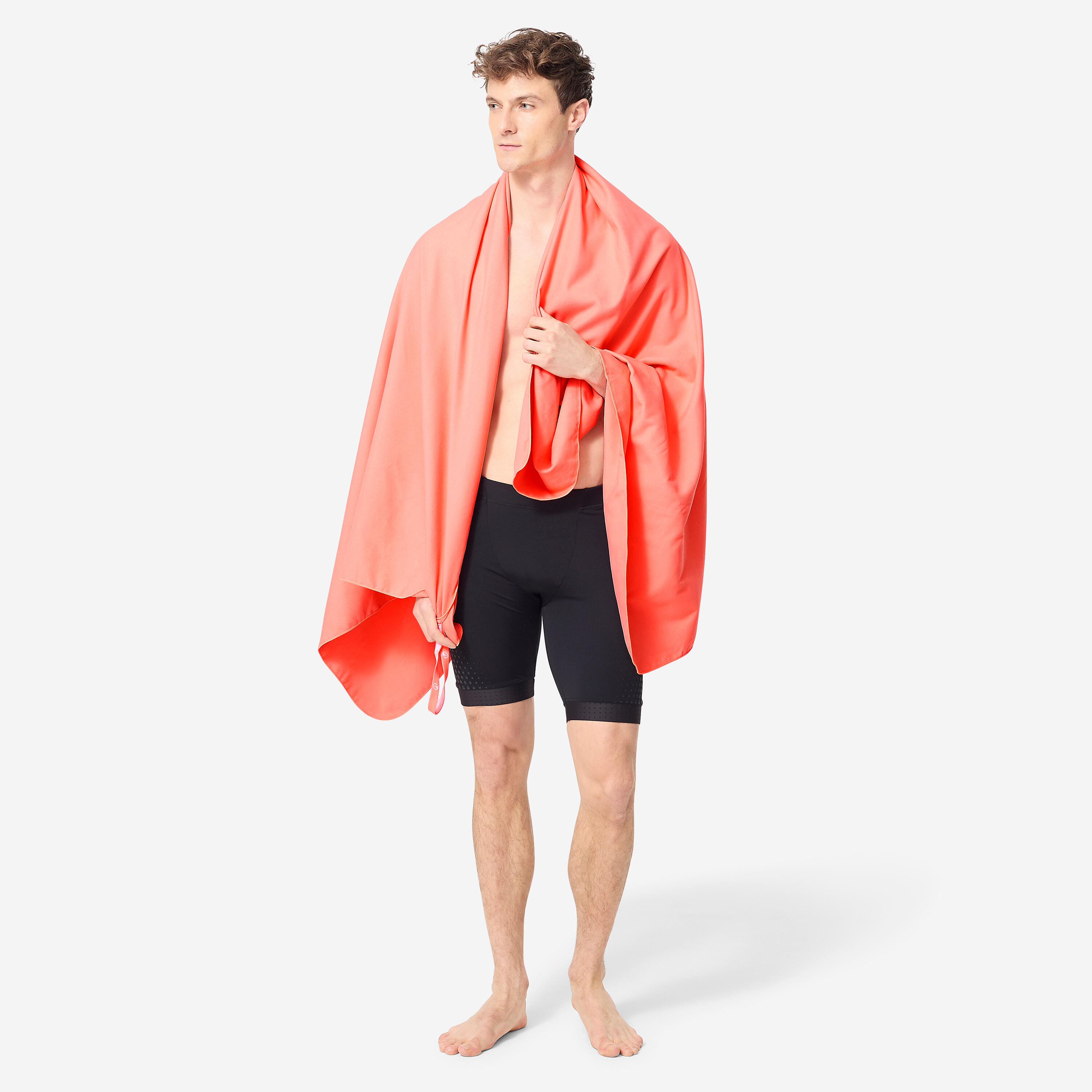 DECATHLON Uterák z mikrovlákna veľkosť XL (110 × 175 cm) koralový