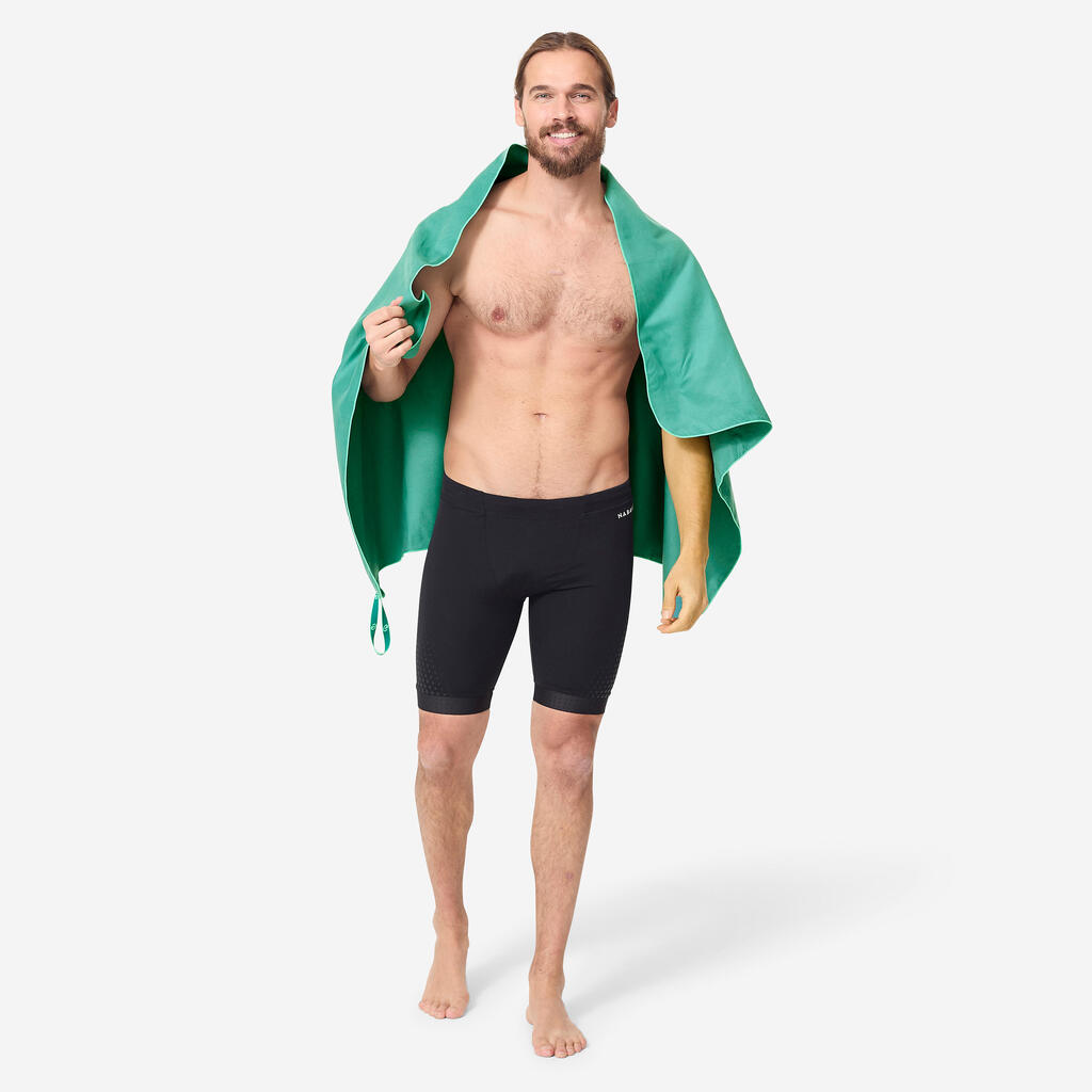 מגבת מיקרופייבר L בגודל 80 x 130 ס