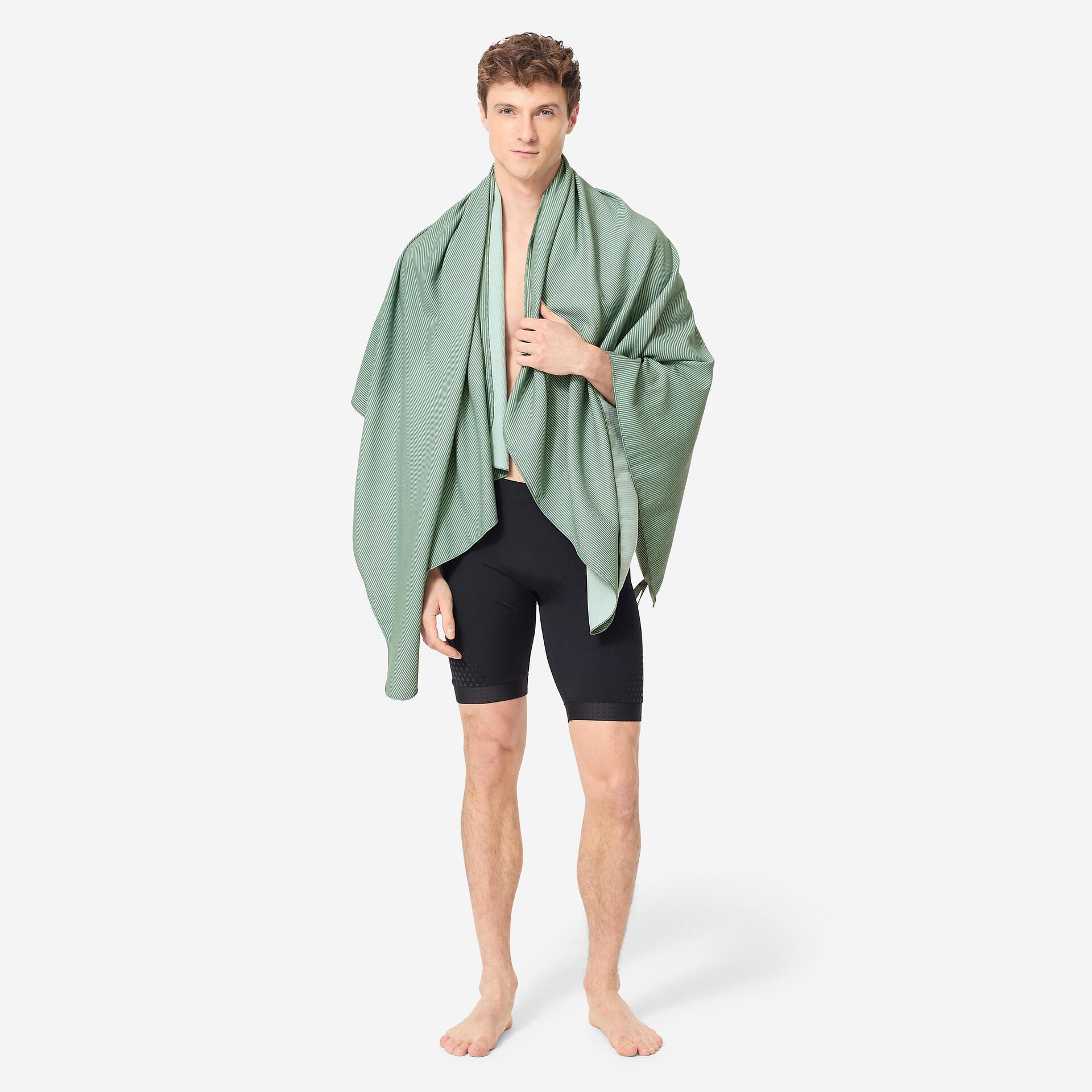 Dark green Decathlon ribbed microfibre bath towel