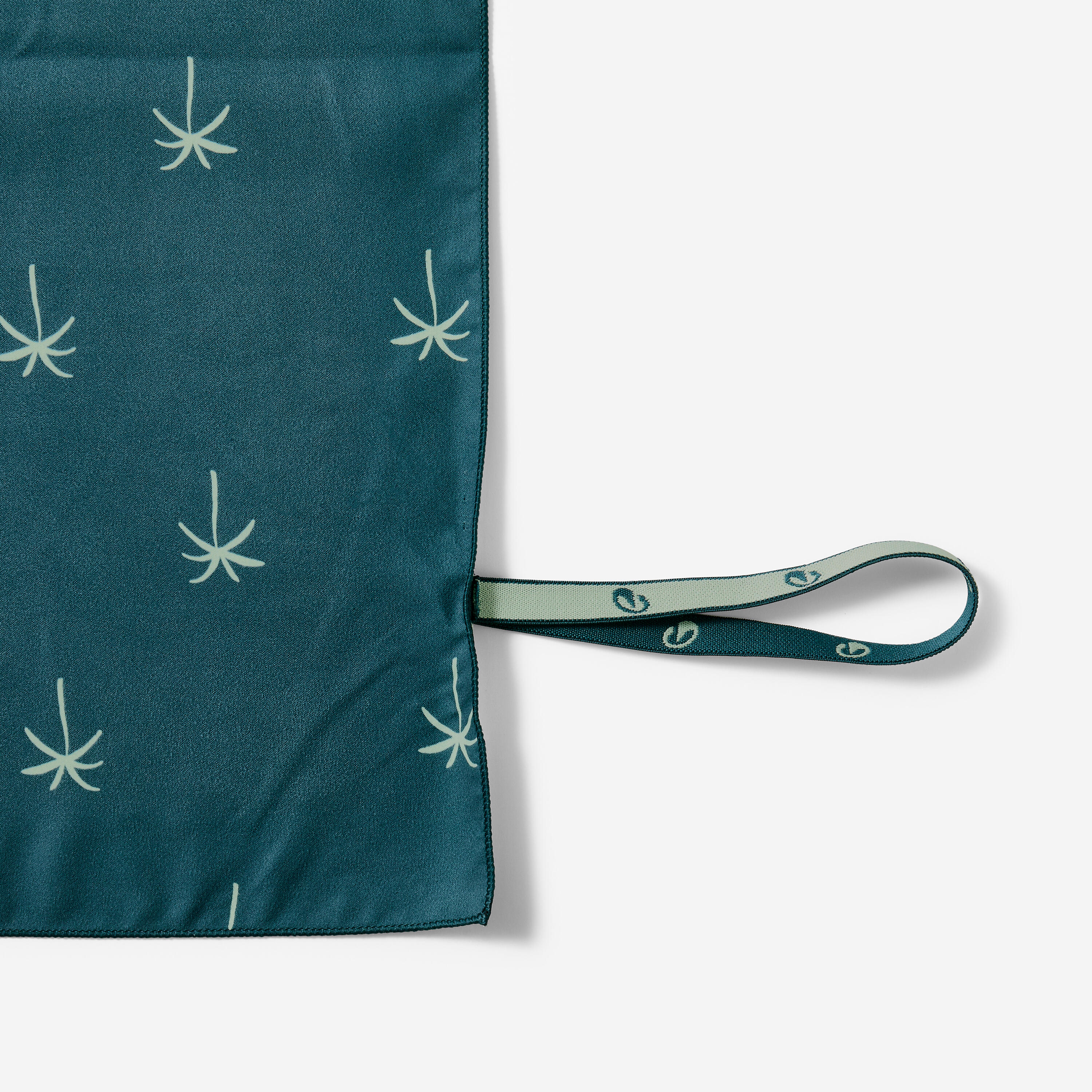 Toalla microfibra verde con estampado talla XL 110 x 175cm 4/6