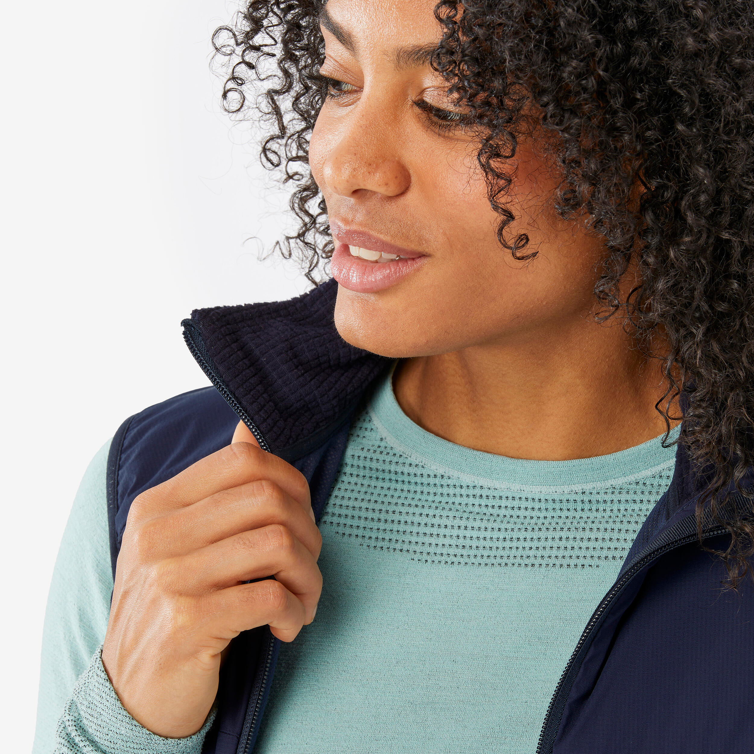 Winddichte bodywarmer voor bergtrekking voor dames Trek 500 donkerblauw 6/8