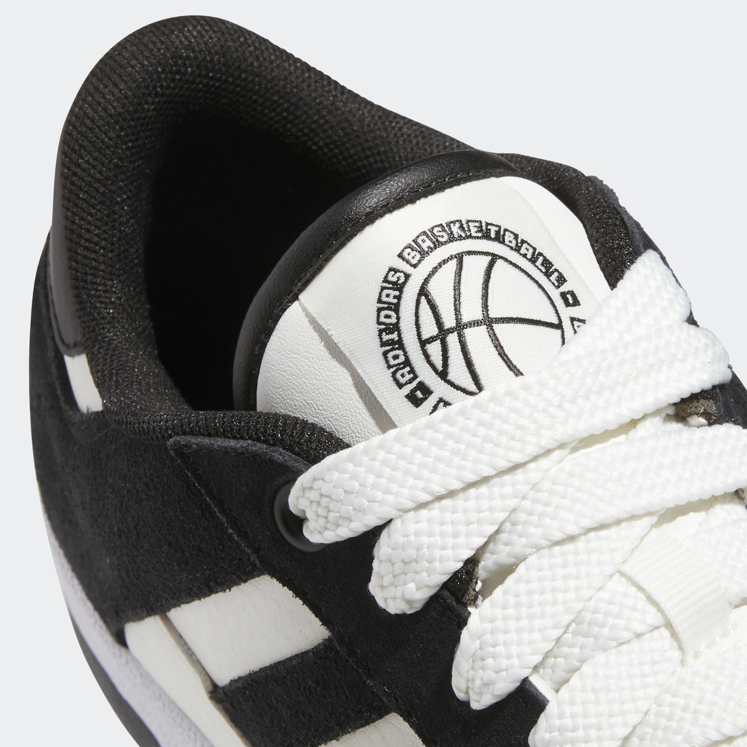 Sneakers walking uomo ADIDAS RAPID COURT LOW bianco-nero 3/8