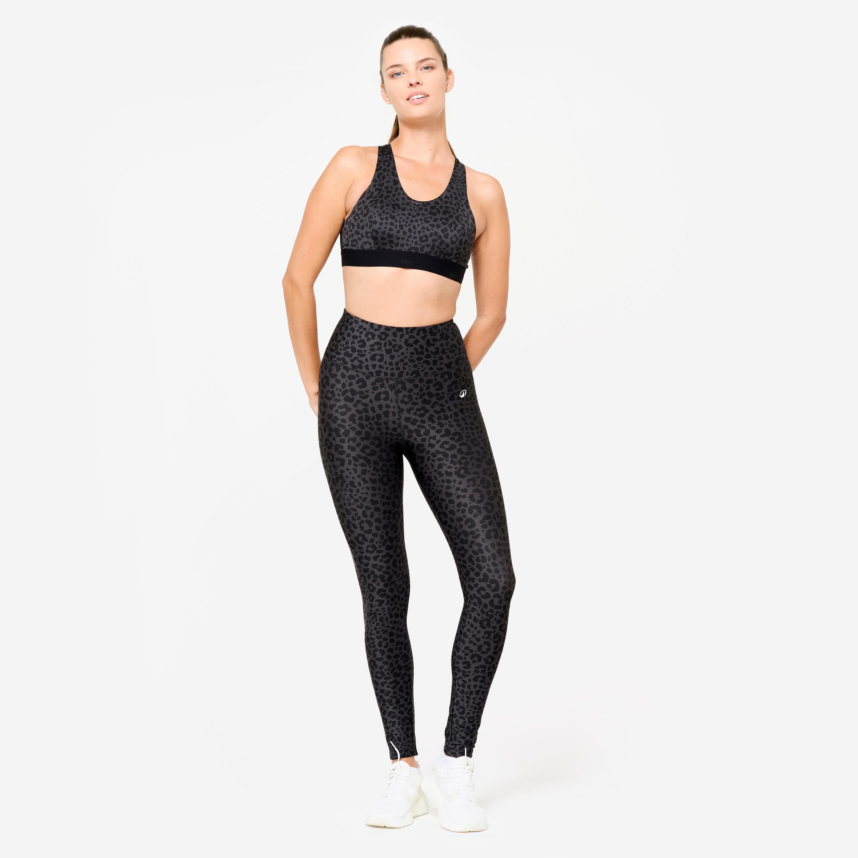 Sportbeha met racerback en padding medium steun luipaardprint 2/7