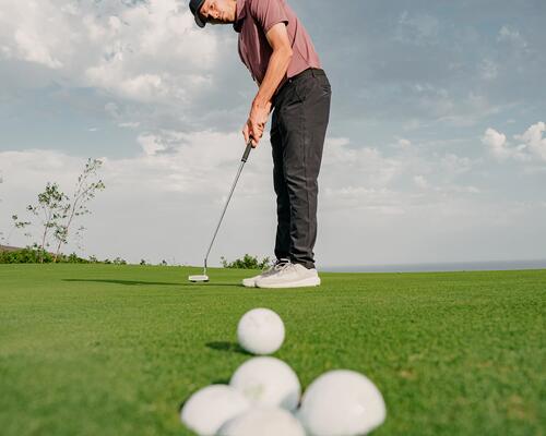Performer au golf