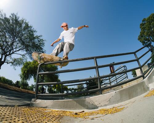 Cómo cambiar o sustituir ruedas y ejes de un skate