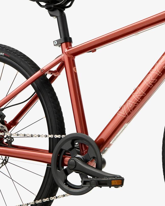 Antriebsgruppe an rotem Kinderfahrrad