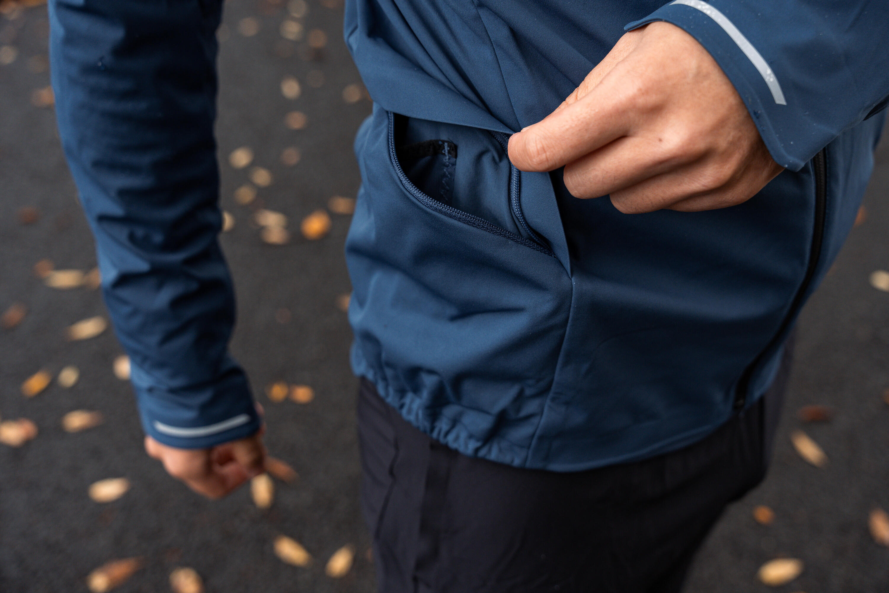 Giacca running uomo regular RUN WARM 900			blu 20/21
