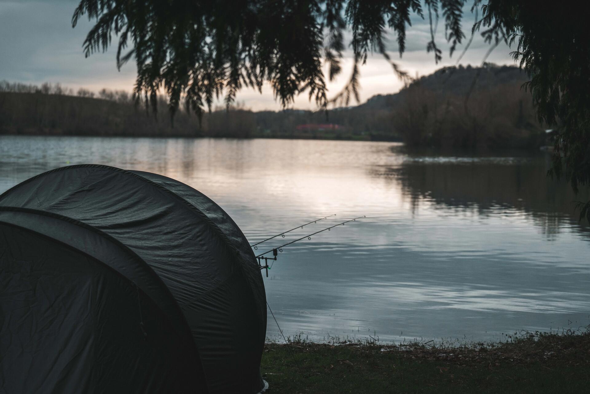Bivouac pour la pêche de la carpe