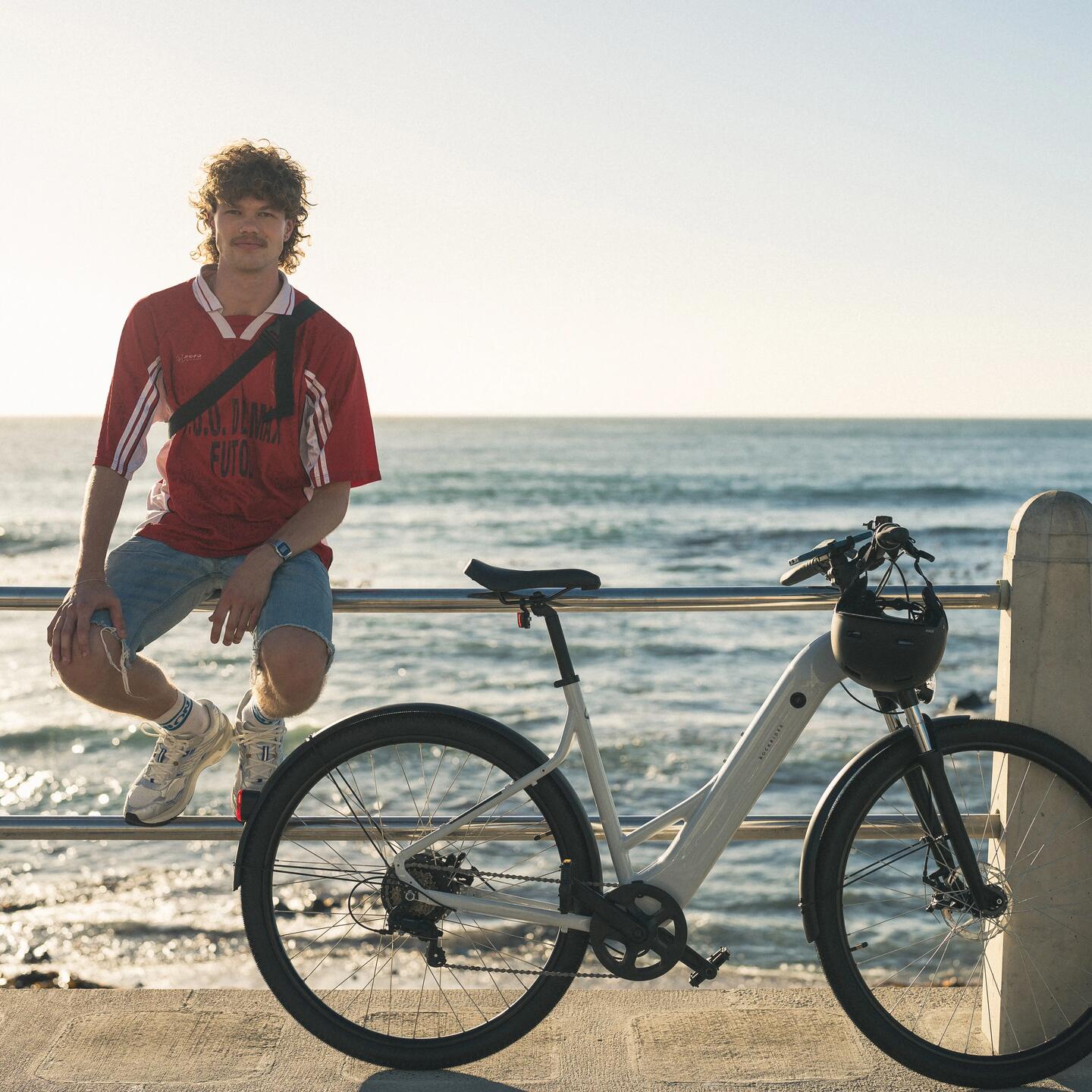 DECATHLON ROCKRIDER E-ACTV 100 High Frame Image