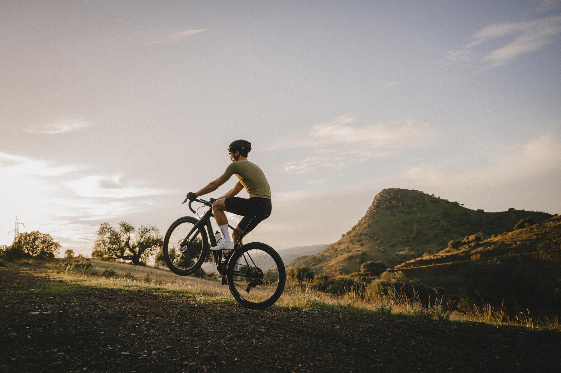 Débuter le vélo de montagne : Guide pratique pour novices